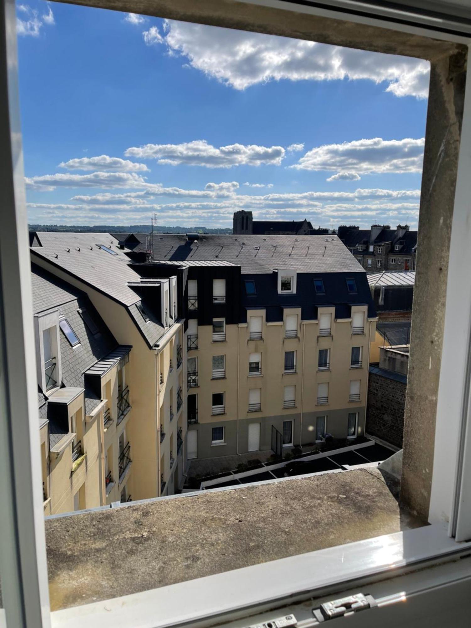 Appartement Renove Tout Equipe, Centre Ville, Proche De La Gare Et Commerce Flers  Esterno foto